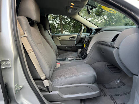 2017 Chevrolet Traverse LS