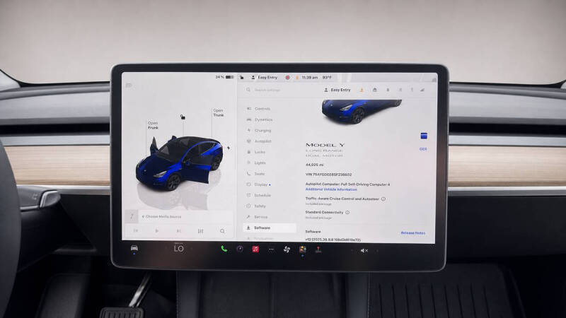 2025 Tesla Model Y Long Range