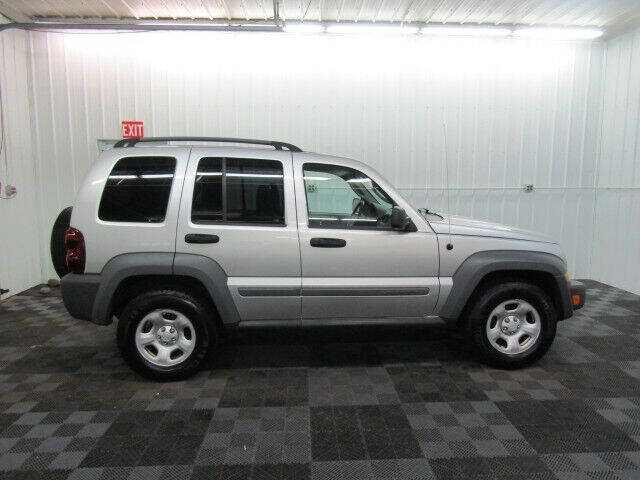 2005 Jeep Liberty for sale at Michigan Credit Kings in South Haven MI