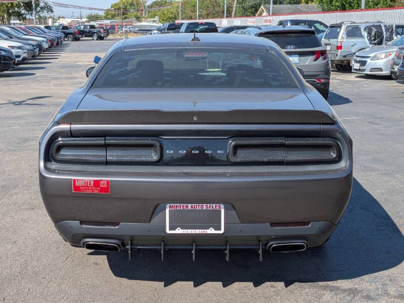 2015 Dodge Challenger SXT Plus