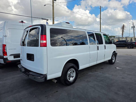 2017 Chevrolet Express LT 3500
