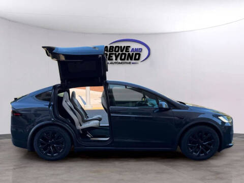 2023 Tesla Model X Standard Range