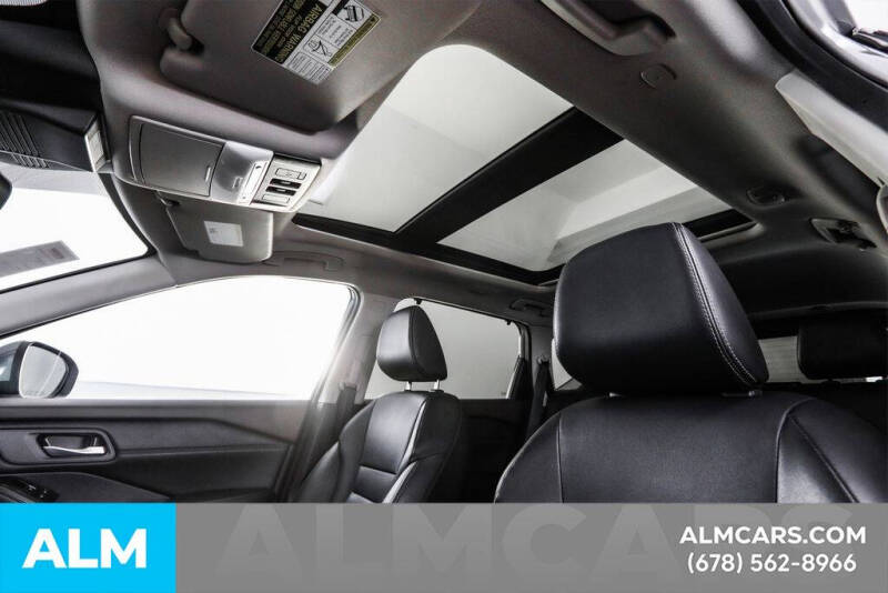 2022 Nissan Rogue SL