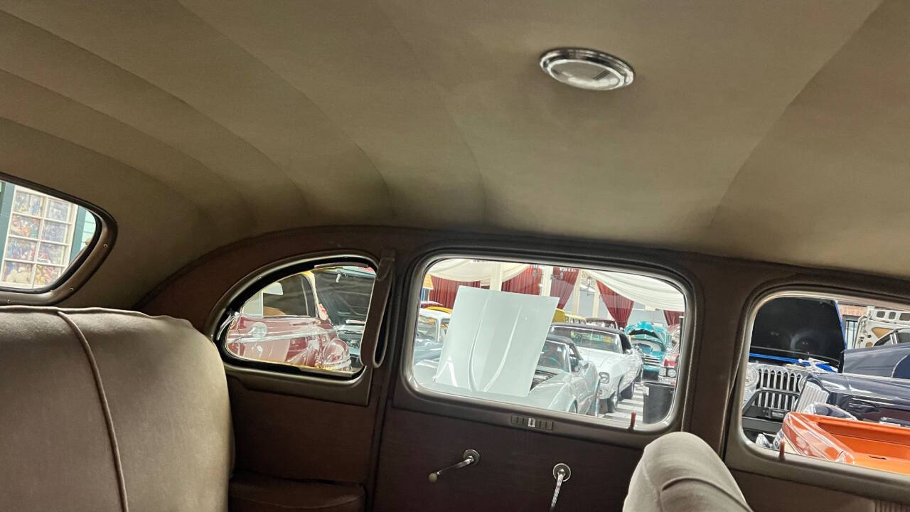 1938 Buick Special 36