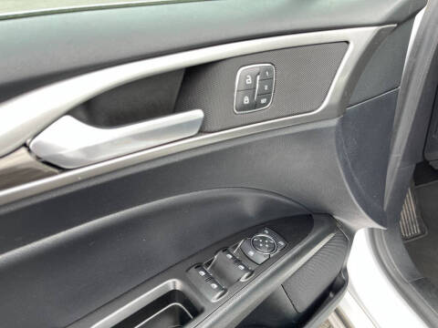 2019 Ford Fusion SEL