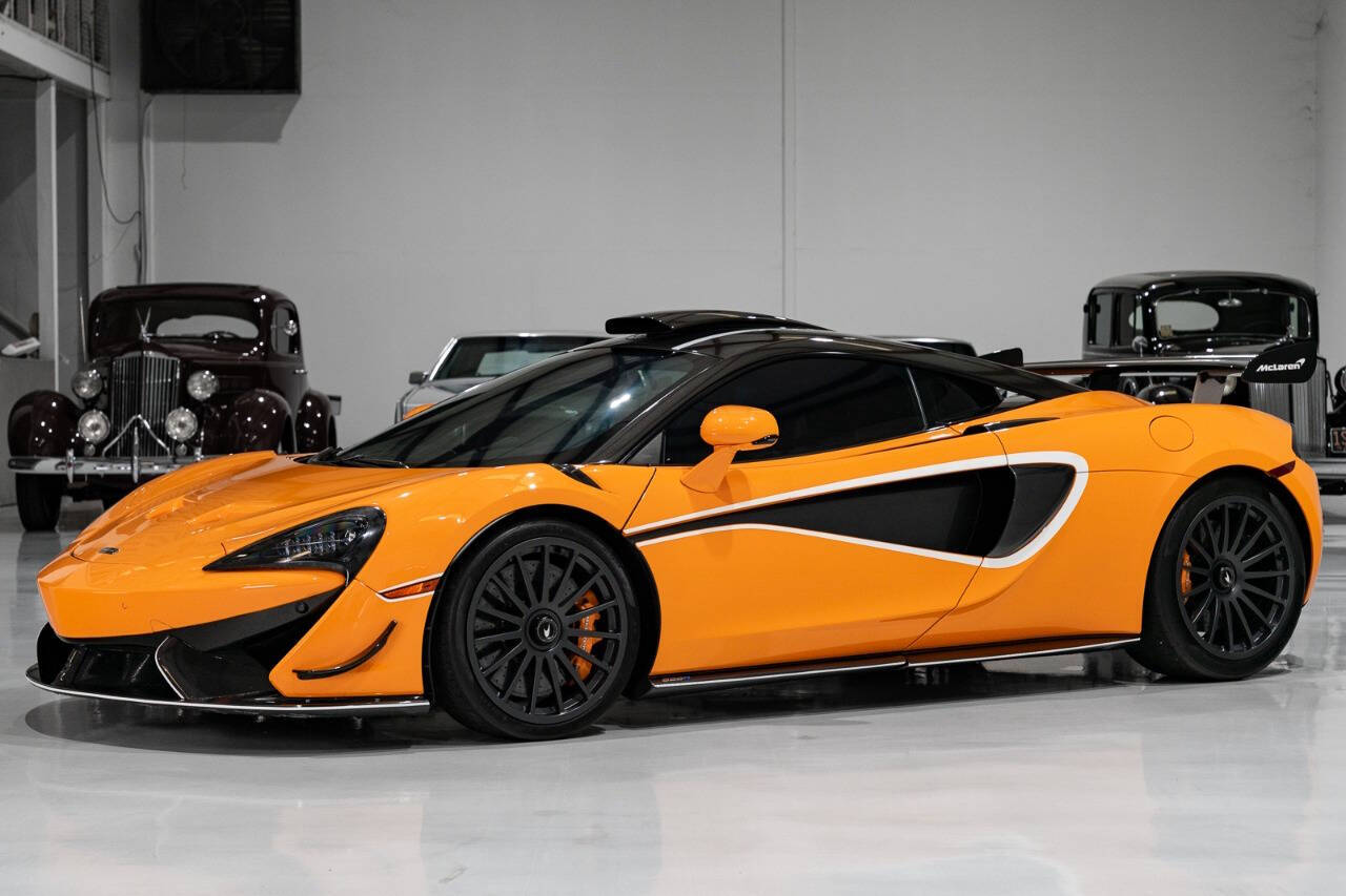 2020 McLaren 620R RWD