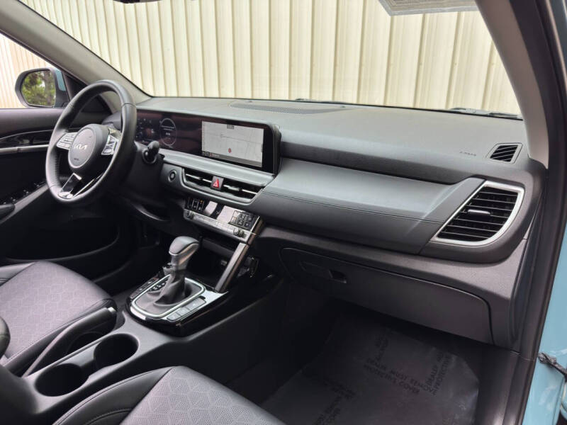 2025 Kia Seltos EX