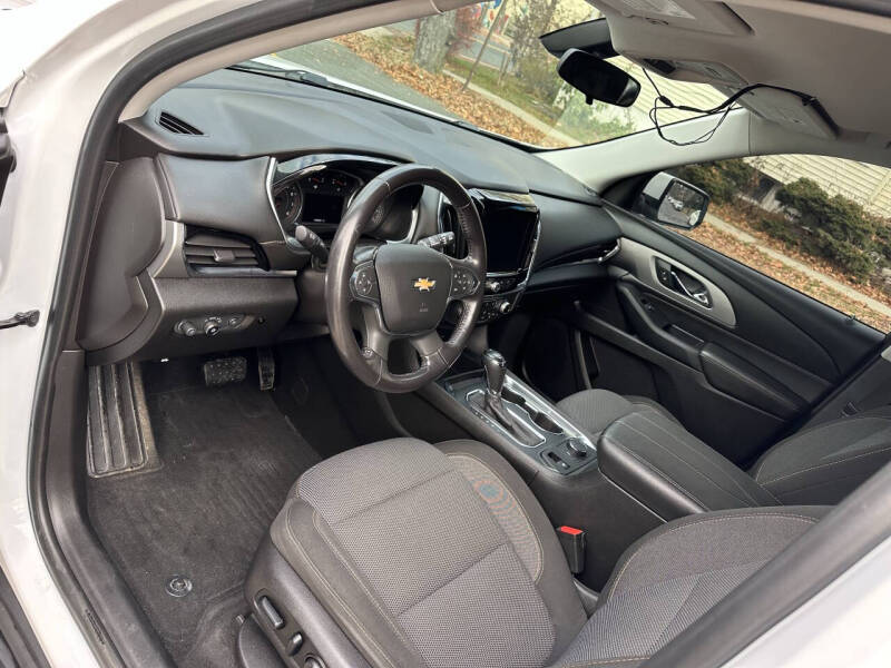 2018 Chevrolet Traverse LT Cloth