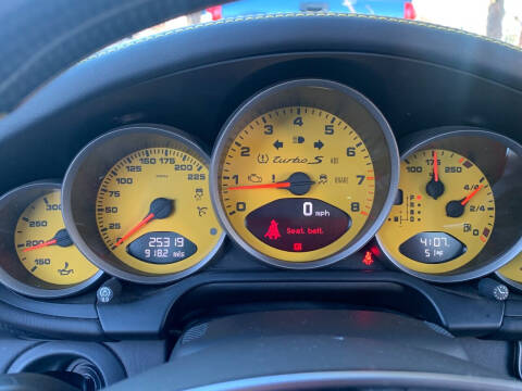 2013 Porsche 911 Turbo S