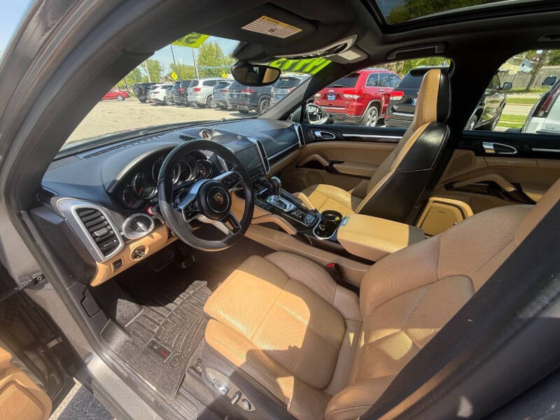 2017 Porsche Cayenne