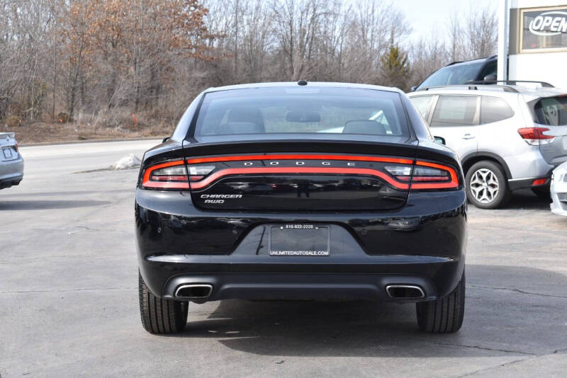 2017 Dodge Charger SE