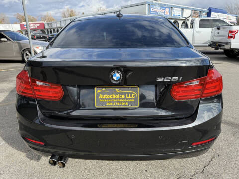 2015 BMW 3 Series 328i