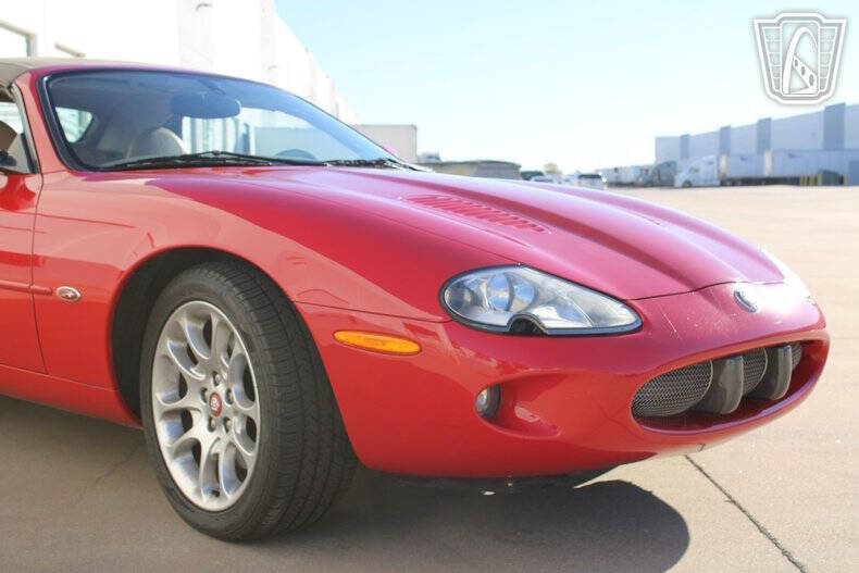 2000 Jaguar XKR
