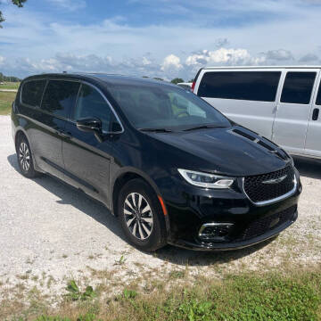 2025 Chrysler Pacifica Plug-In Hybrid Select