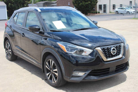 2020 Nissan Kicks SR