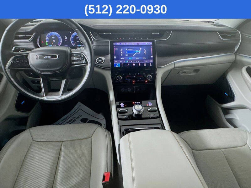 2022 Jeep Grand Cherokee Overland