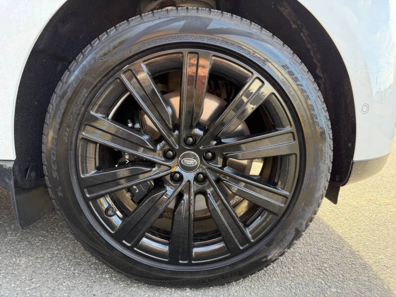 2023 Land Rover Range Rover P530 SE LWB