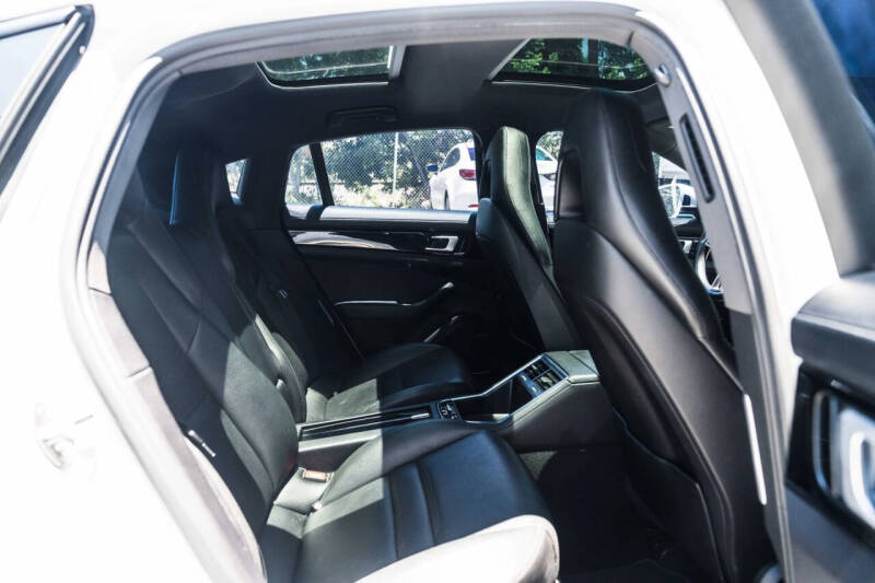 2018 Porsche Panamera