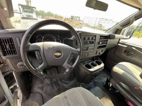 2022 Chevrolet Express 2500