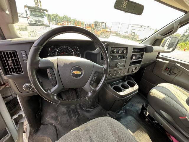 2022 Chevrolet Express 2500