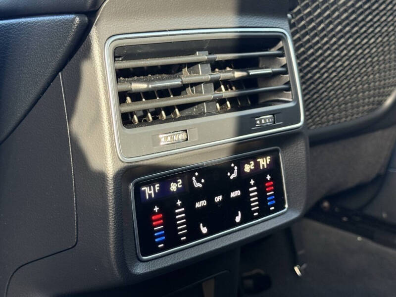 2021 Audi Q8 quattro Premium Plus 55 TFSI