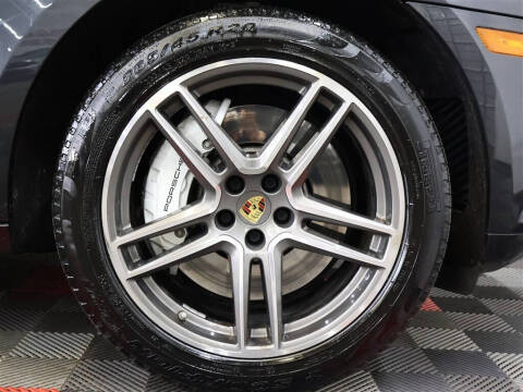 2020 Porsche Macan Turbo