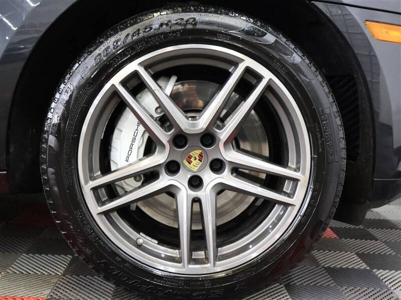 2020 Porsche Macan Turbo