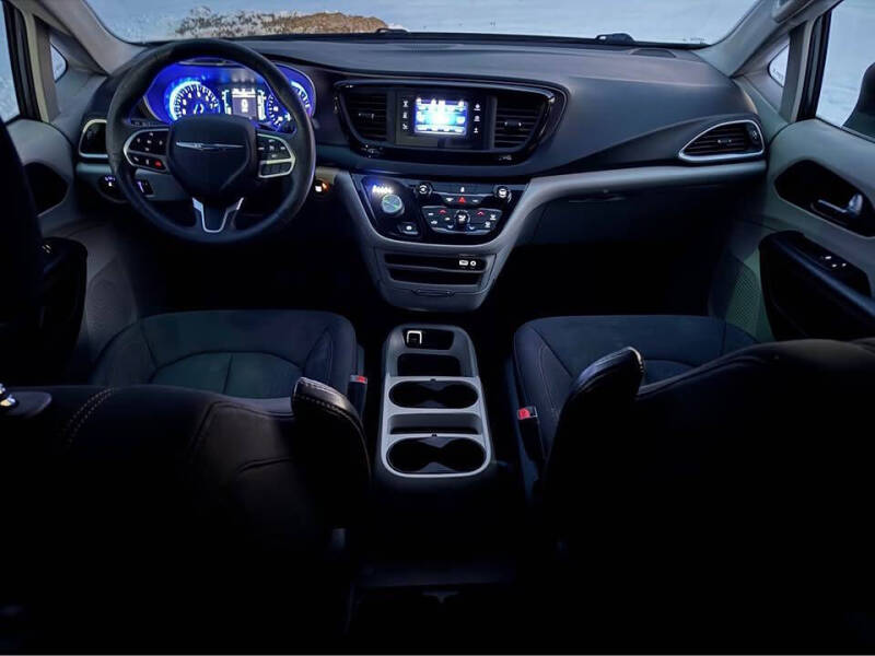 2017 Chrysler Pacifica LX