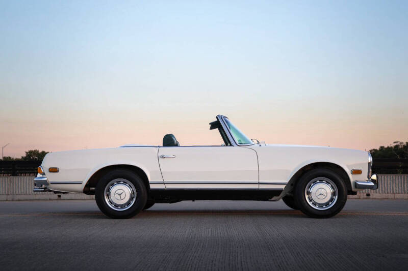 1969 Mercedes-Benz 280-Class