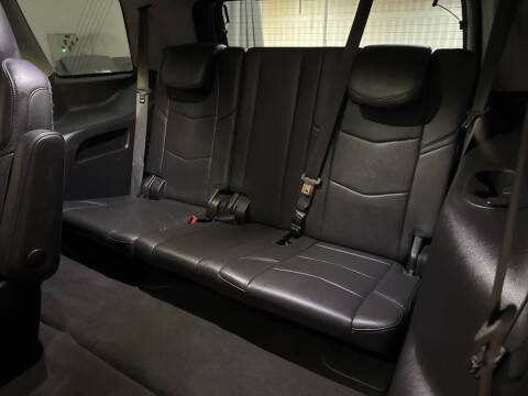 2019 Cadillac Escalade Standard