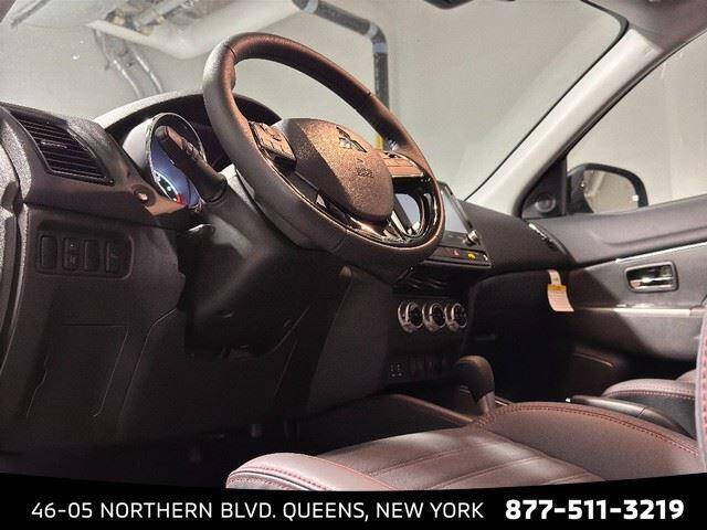 2024 Mitsubishi Outlander Sport SE