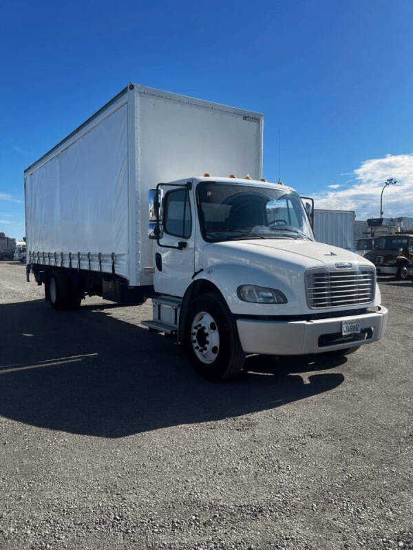 2018 Freightliner M2 106
