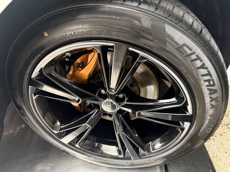 2023 Audi Q8 quattro Premium 55 TFSI