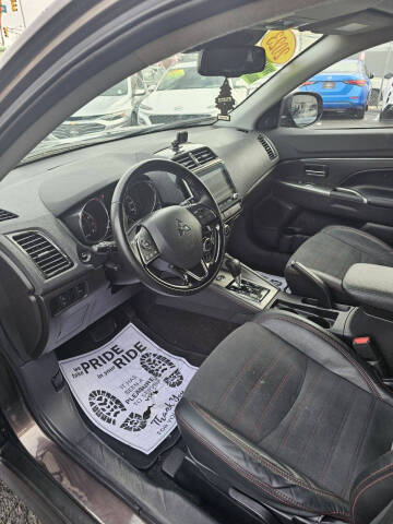 2023 Mitsubishi Outlander Sport SE