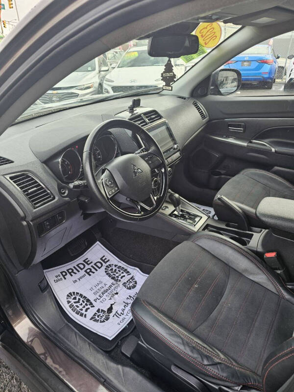 2023 Mitsubishi Outlander Sport SE