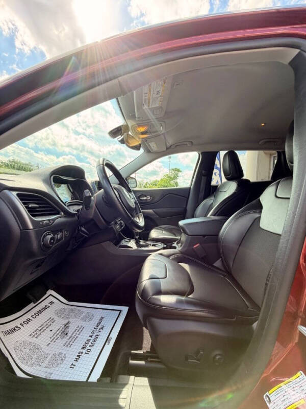 2019 Jeep Cherokee Latitude Plus