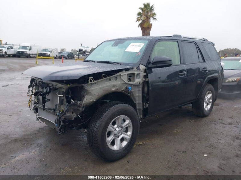 2024 Toyota 4Runner SR5