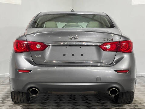 2015 Infiniti Q50