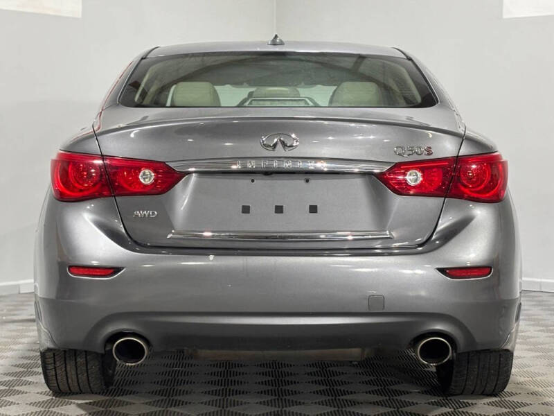 2015 Infiniti Q50