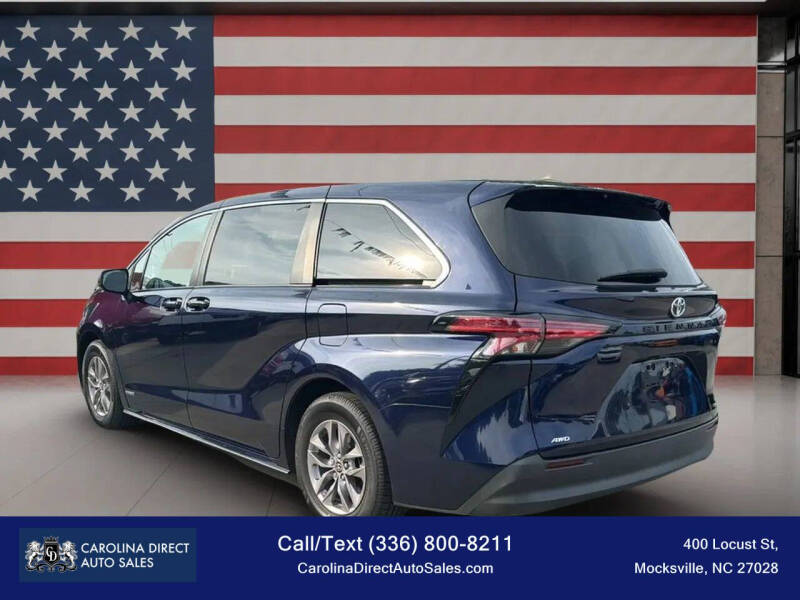 2021 Toyota Sienna LE 8-Passenger