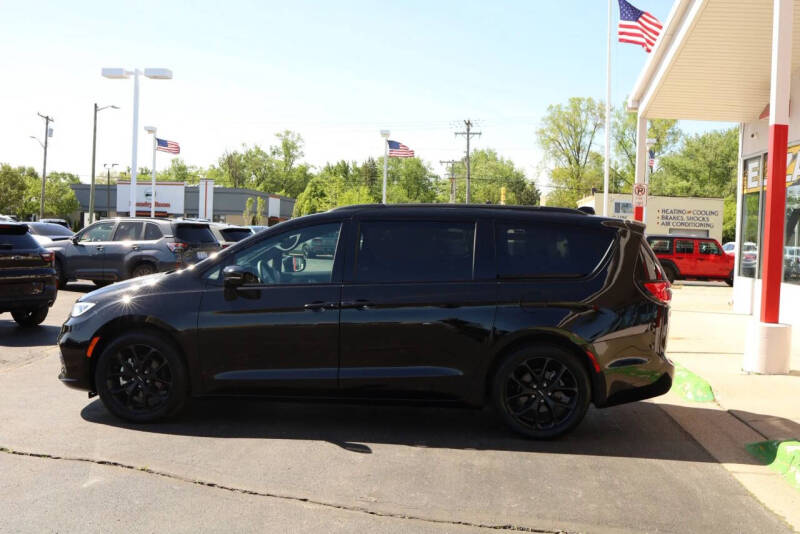2025 Chrysler Pacifica Limited