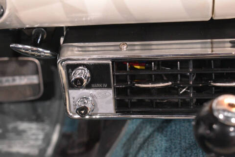 1957 Ford Thunderbird