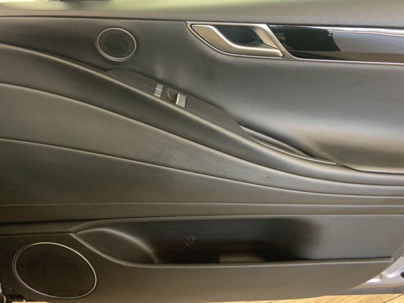 2023 Genesis G80