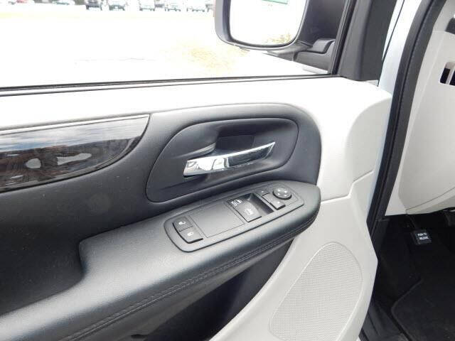 2017 Dodge Grand Caravan SE