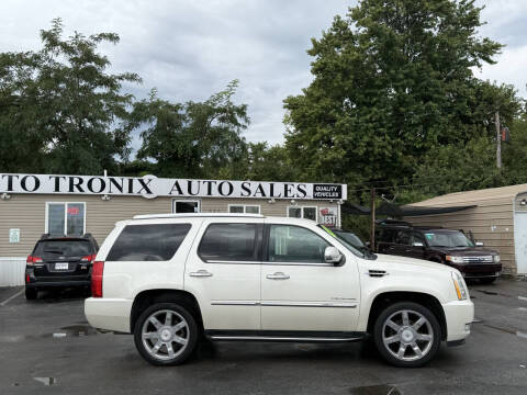 2010 Cadillac Escalade Luxury