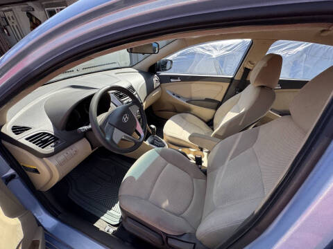 2013 Hyundai Accent GLS