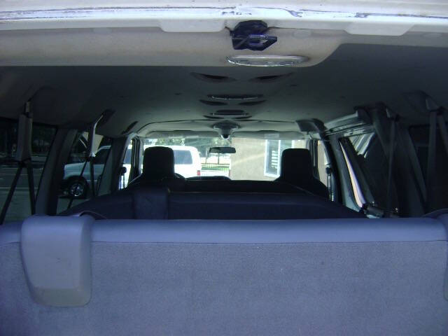 2013 Ford E-Series E-350 SD XL