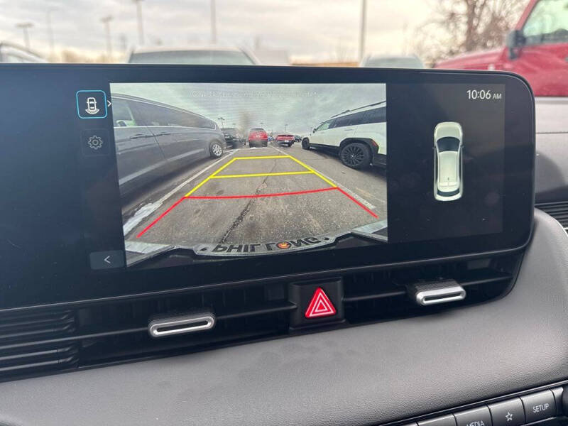 2026 Hyundai Ioniq 5 SE Standard Range