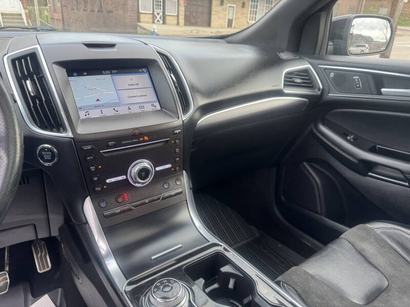 2019 Ford Edge ST