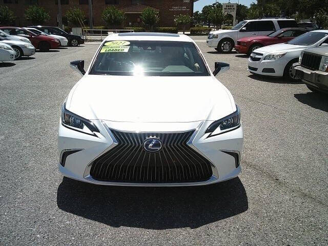 White 2021 Lexus ES 300h Base 4dr Sedan 2